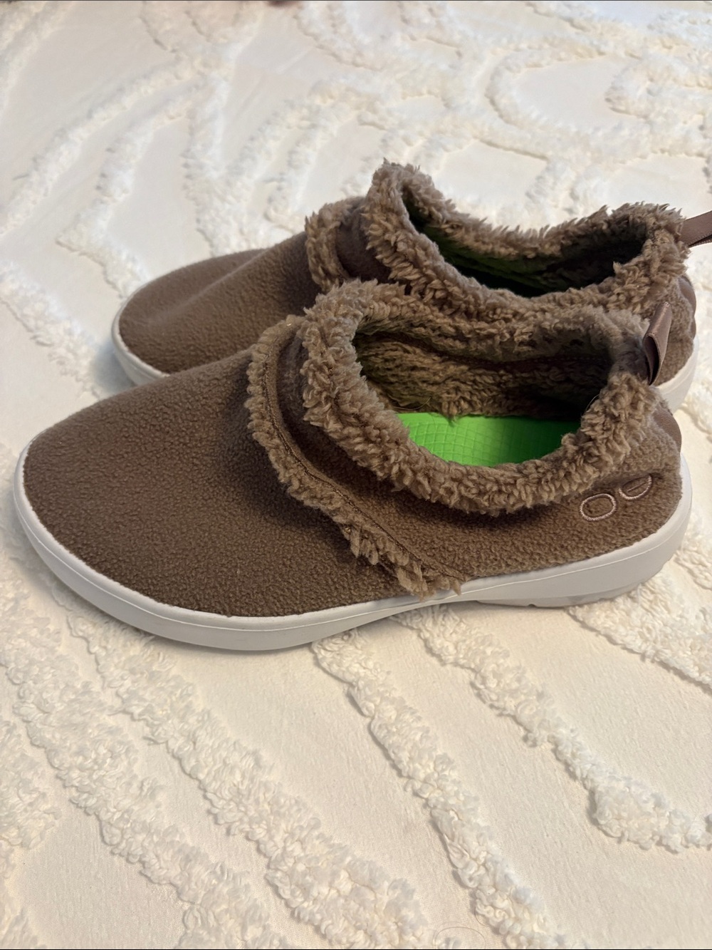 Oofos OOCoozie Sherpa Fleece Recovery Shoes